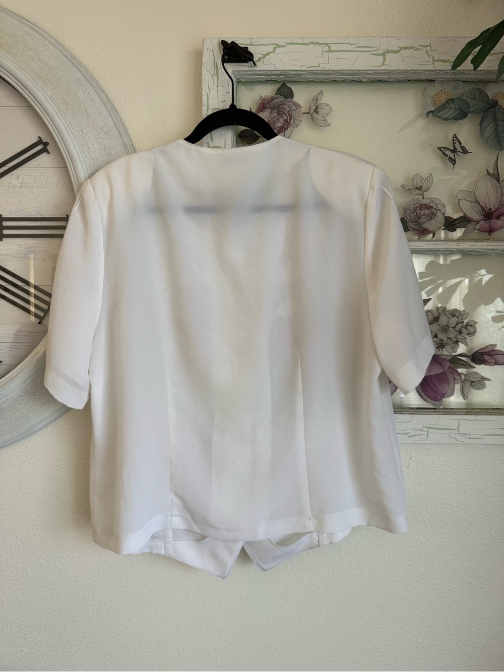 Vintage Kay Cee White Embroidered Short Sleeve Button-Front Blouse - Picture 5 of 5